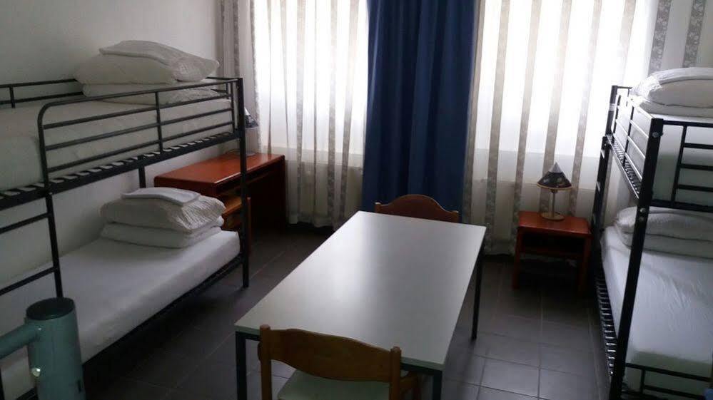 Hotel-Pension Adamshof Berlin Dış mekan fotoğraf